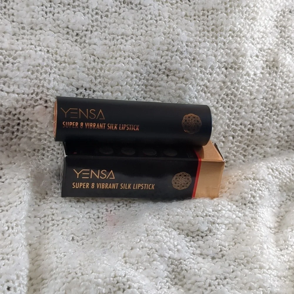 YENSA Super 8 Vibrant Silk Lipstick in Noble, 3.5g/0.12oz